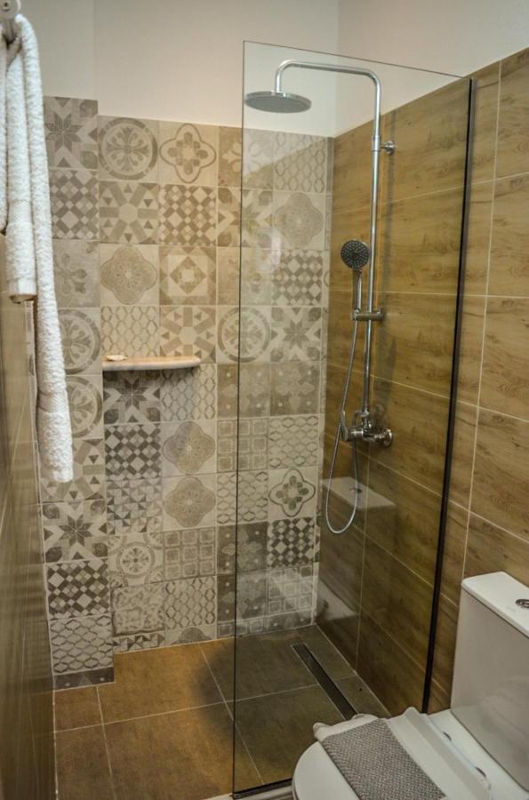 Golden Mile Studio-Apartment Ipsos Ngoại thất bức ảnh
